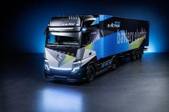 Charged for Tomorrow: Mercedes-Benz Trucks zeigt auf der IAA Transportation 2022 in Hannover erstmals den eActros LongHaul für den Fernverkehr