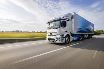 Charged & Ready: Mercedes-Benz Trucks zeigt auf der IAA Transportation 2022 in Hannover neue Einsatzmöglichkeiten des eActros für den schweren Verteilerverkehr