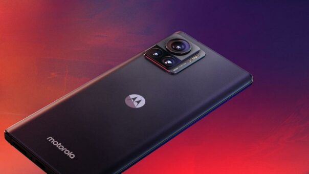 Motorola vereint atemberaubendes Design und branchenführende Flaggschiff-Funktionen mit drei neuen Edge-Geräten