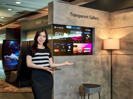 LG Display stellt auf der InnoTrans 2022 ihre neuesten transparenten OLED-Lösungen für den ÖPNV und Fernverkehr vor