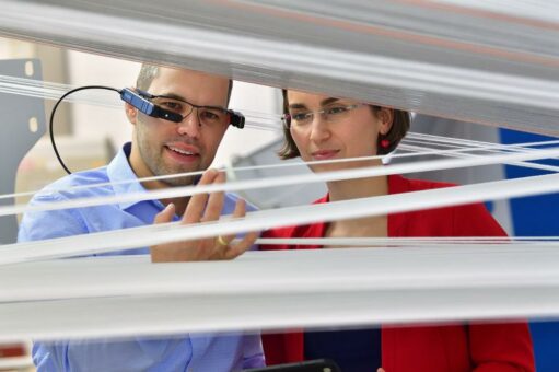 Textil neu denken – Wie Digitalisierung und KI die Vernetzung der Produktion ermöglichen