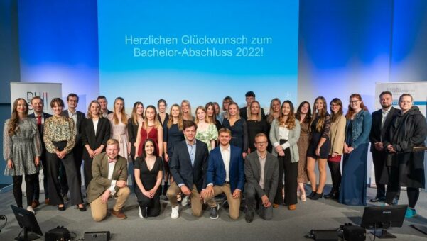 Bachelor-Absolventen aus Lübeck verabschiedet