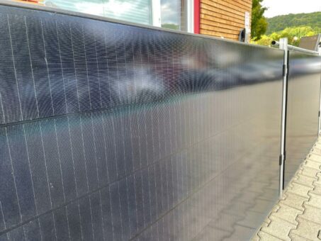 Solarzaun für eine sichere Stromerzeugung