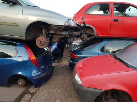 Schrottautos Fachgerecht Verschrotten beim Schrotthändler Königswinter