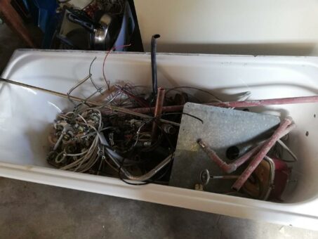 Bei privaten Haushalten aber auch Firmen und Kleinbetrieben – Schrottentsorgung Troisdorf