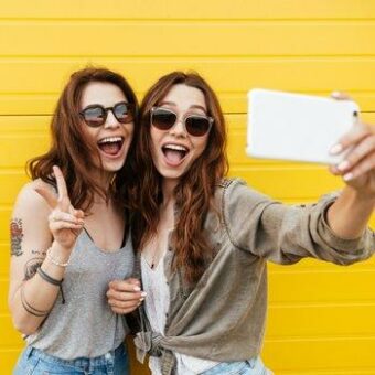 Generation Selfie: Wieso plastisch-ästhetische
