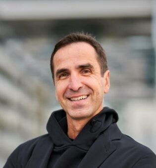 NEW WORK SE ernennt Peter Opdemom zum neuen B2C-Vorstand