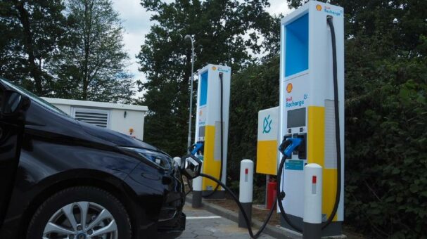 Was bedeutet die elektrische Mobilitätswende für Tankstellen und Rasthöfe?