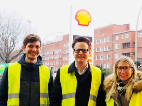 ADLER Smart Solutions GmbH baut Ladesäulen auf Shell-Stationen