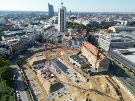 QUARTERBACK Immobilien AG legt Grundstein für Quartier Krystallpalast-Areal in Leipzig