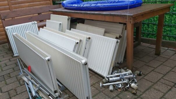 Schrottabholung Kamen führt auch Entrümpelungen durch