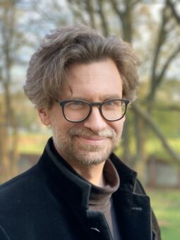 Rektorenkonferenz der deutschen Kunsthochschulen: Dr. Arne Zerbst (Muthesius Kunsthochschule) als Sprecher wiedergewählt und Dr. Susanne Stürmer als Stellvertreterin (Filmuniversität Potsdam) neu gewählt