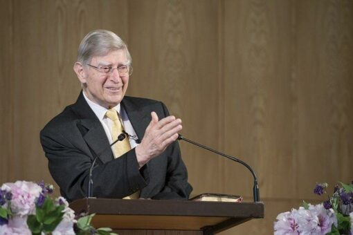 Dirigent Herbert Blomstedt zum zweiten Mal mit dem Bundesverdienstkreuz ausgezeichnet