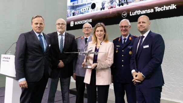 Lufthansa Technik übergibt Airbus A350 „Konrad Adenauer“ an die  Bundeswehr