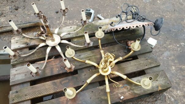 fahrende Schrotthändler aus Bottrop kaufen Buntmetall und Kupferkabel