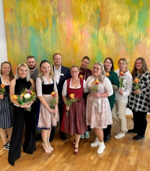 Die BG Unfallklinik Murnau gratuliert den Absolventinnen und Absolventen der Fachweiterbildung Pflege Paraplegiologie