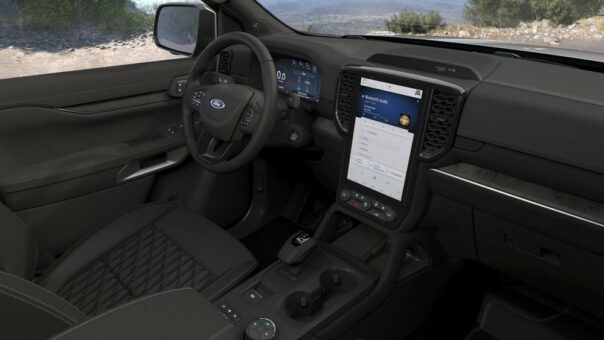 Ford Ranger der neuen Generation ist ab sofort auch als besonders luxuriöse „Platinum“-Variante bestellbar