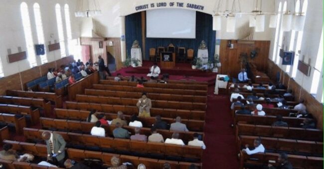 Bewaffneter Überfall auf adventistische Kirche in Johannesburg (Südafrika) während des Gottesdienstes