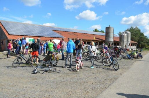 Familienradtour zu Öko-Betrieb begeistert