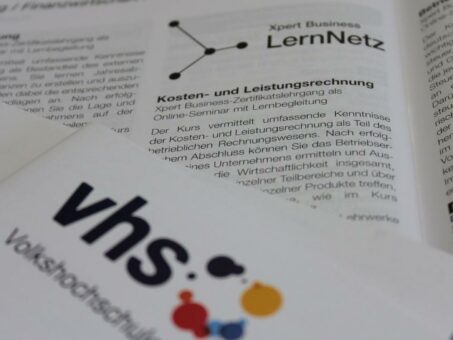 vhs des Vogelsbergkreises startet Online-Kurse „Buchführung“