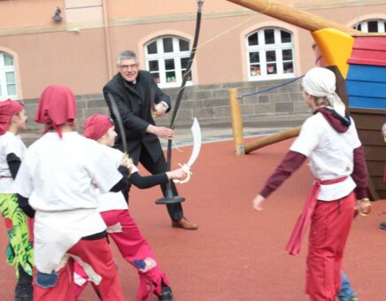 Piratenschiff in Alsfeld vor Anker gegangen