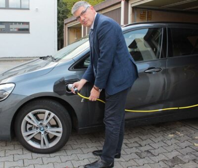 Künftig nur noch Hybrid- und Elektro-Autos