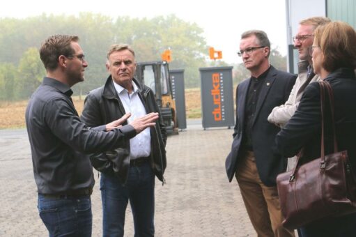 Es fing an mit Gardinenleisten im Reichstag…
