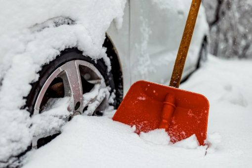 Schnee, Eis und Matsch: Höchste Zeit für Winterreifen