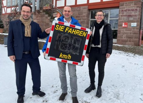 Gemeinde Bad Zwesten erhält Geschwindigkeitsdisplay von der Firma goetel