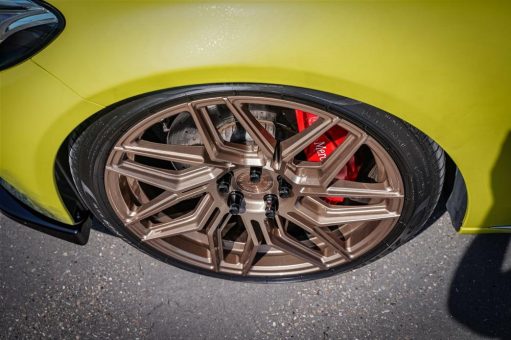Biturbo-Kombi auf 19-zölligen Barracuda Dragoon-Rädern