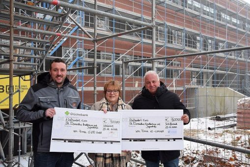 Firmen e-concept aus Schifferstadt und G&R aus Waldsee spenden je 500 Euro für die neue Kinderklinik  Spendenübergabe im St. Marienkrankenhaus
