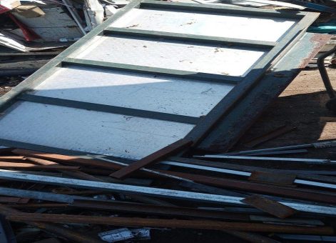 Schrottabholung Solingen – Metallschrott beinhaltet wertvolle Rohstoffe, die nicht ungenutzt verfallen sollten