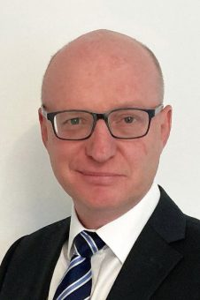 Physik Instrumente (PI) ernennt Tony Beswick zum Global Head of Sales EMEA