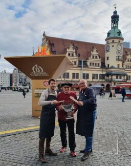 Lass brutzeln! Ur-Krostitzer Wintergrillen wieder auf dem Markt!