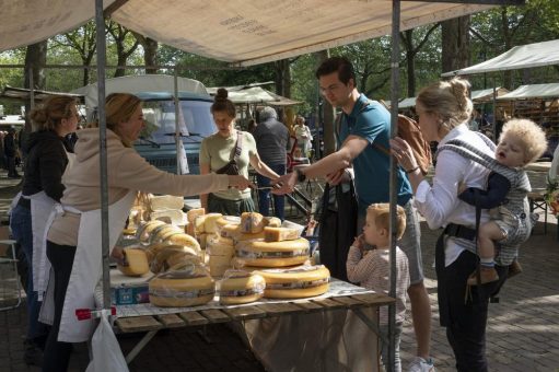 Kassen und Waagen für Milchbauern und Käsereien