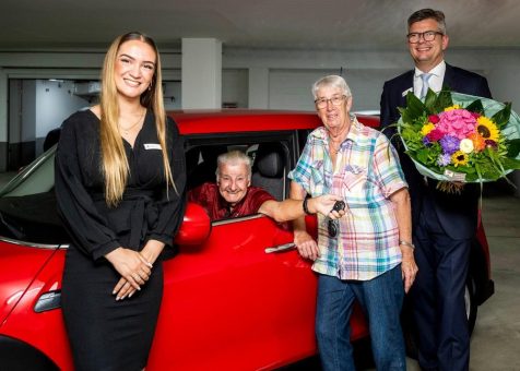 Losglück: Auto beim PS-Sparen gewonnen