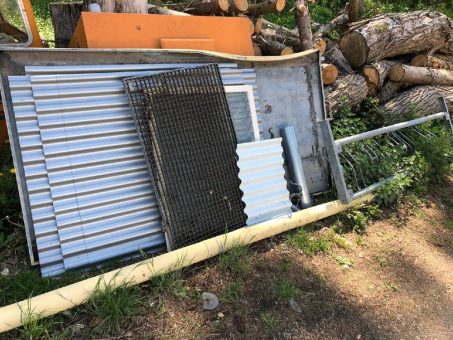 Unser kompetentes Team im Bereich Haus und Garage Entrümpelung steht Ihnen gerne jederzeit zur Verfügung