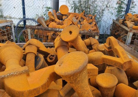 unkomplizierte Schrotthändler in Leverkusen