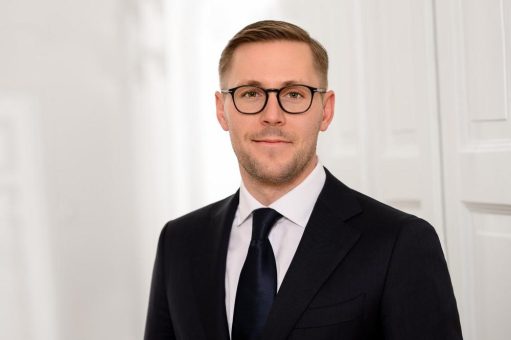 DeA Capital Real Estate Germany wächst. Alexander Herlinger  unterstützt als Manager Business Development das Team