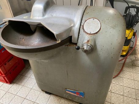 Kleingeschnittene Schrottteile aber auch Sperriger Schrott können sie bei Schrottabholung Dinslaken entsorgen lassen