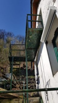 Fahrende Schrotthändler aus Recklinghausen nehmen alles mit