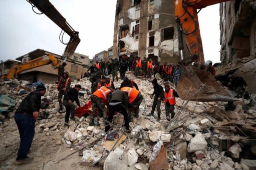 R+V spendet für die Erdbeben-Opfer in der Türkei und Syrien