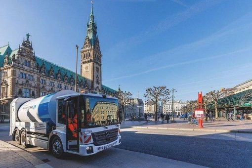 Mercedes-Benz eEconic poliert die Perle – Einsatz bei der Stadtreinigung Hamburg