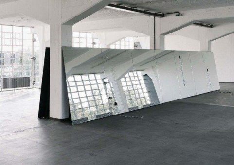 Verlängerung: Monica Bonvicinis „Structural Psychodrama #5“ bis 7. Mai 2023 im Bauhaus Dessau