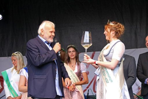 Weinbotschafter Gunther Emmerlich feiert 15-jähriges Weinjubiläum