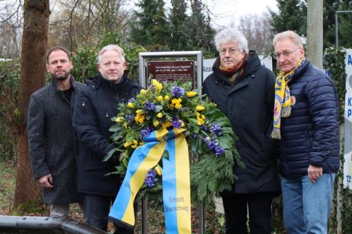Gedenktafel für Lutz Eigendorf errichtet