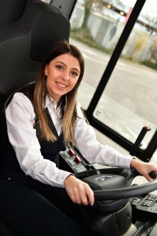 swa wollen mit Bewerberbus neues Fahrpersonal gewinnen