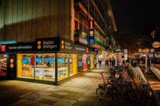 „Stuttgart leuchtet“ mit besonderen Aktionen im „i-Punkt“