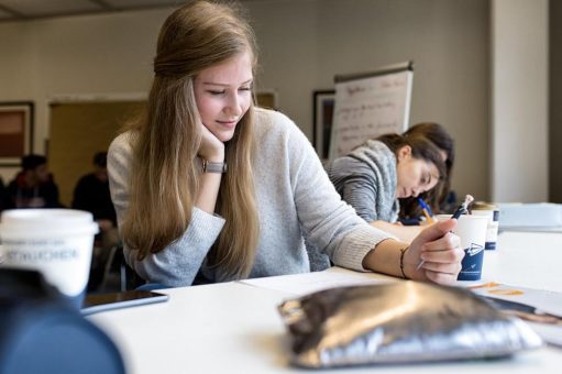 Zeitmitgliedschaft für Professor*innen: Promotion als Karrieresprungbrett für Absolvent*innen