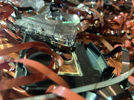 „lärm/silence? ansatz #30: resonanzen“: Klang- und Videoinstallation von Peter Schubert im Kino Kabuff des MuSeele
